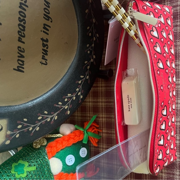 Authentic Kate Spade case and 20oz Tumbler - Picture 2 of 2